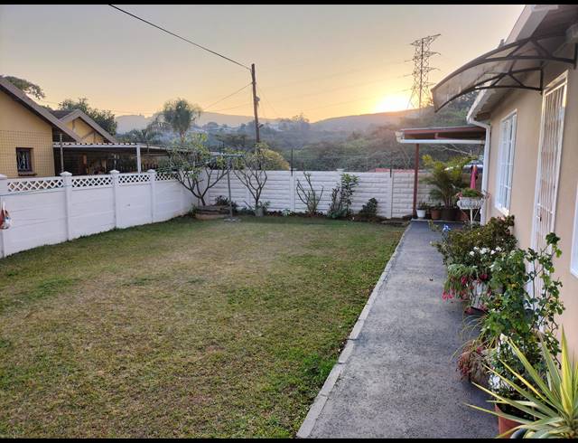 2 BEDROOM FREEHOLD FOR SALE IN NORTHDALE